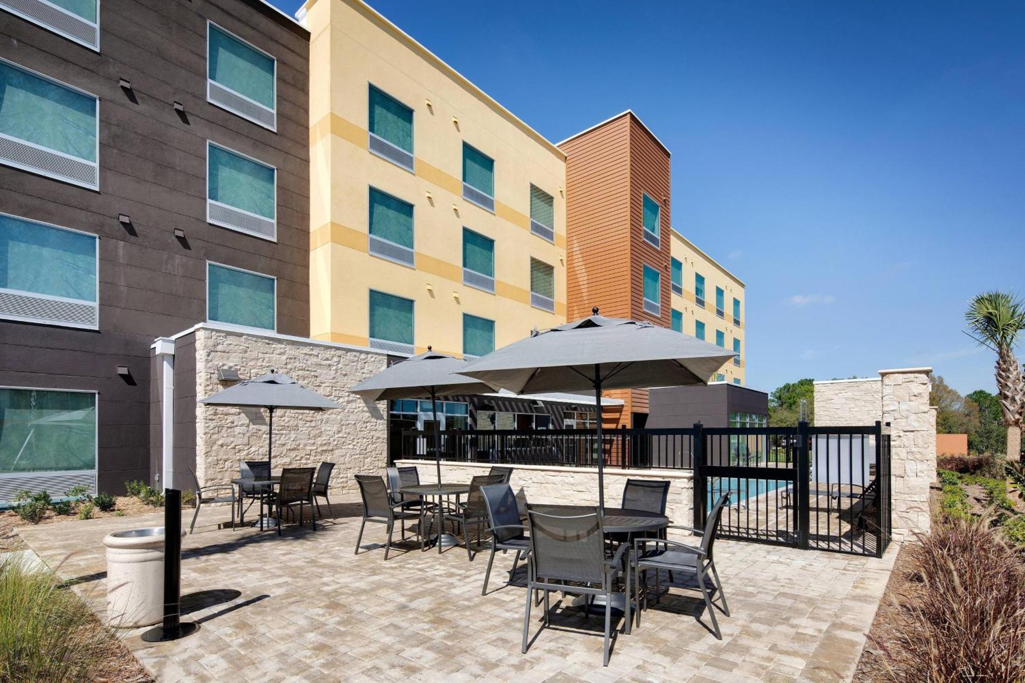 Fairfield Inn & Suites By Marriott Tampa Wesley Chapel Exterior foto
